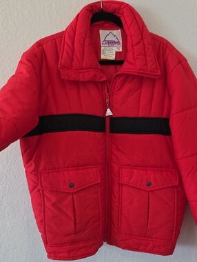 Vintage Snow Winter Snuggler Red Ski Puffer Jacket 42/Large Snowmobile Snowboard